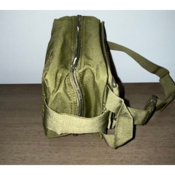 Fight Light Admin Pouch Army Green – Tactical First Aid MOLLE Pocket - Picture 8 of 9